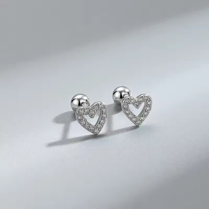 New Fashion Heart Stud Earrings for Women